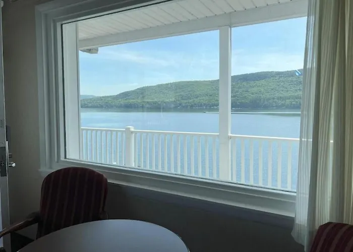 Georgian Lakeside Resort